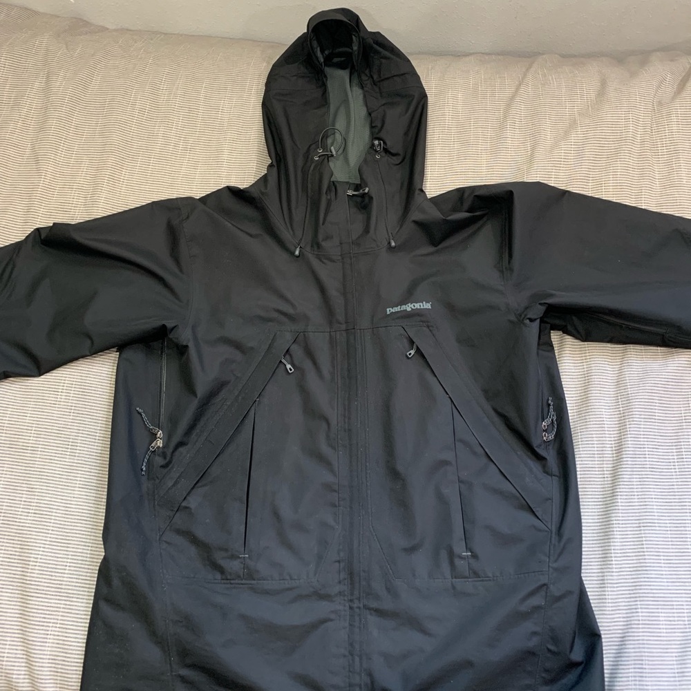 Patagonia torentshell rain jacket soft shell